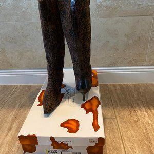 Donald J. Pliner Panther Suede Boots Size 8